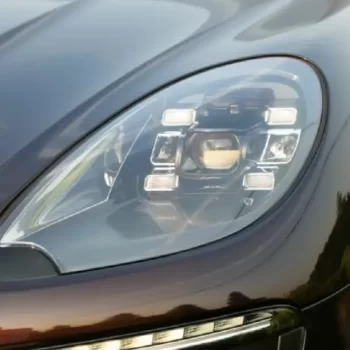 Porsche Macan kairės pusės žibinto stiklas 2015-2019
